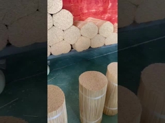 Bambu çubuklarının başlarını kesme